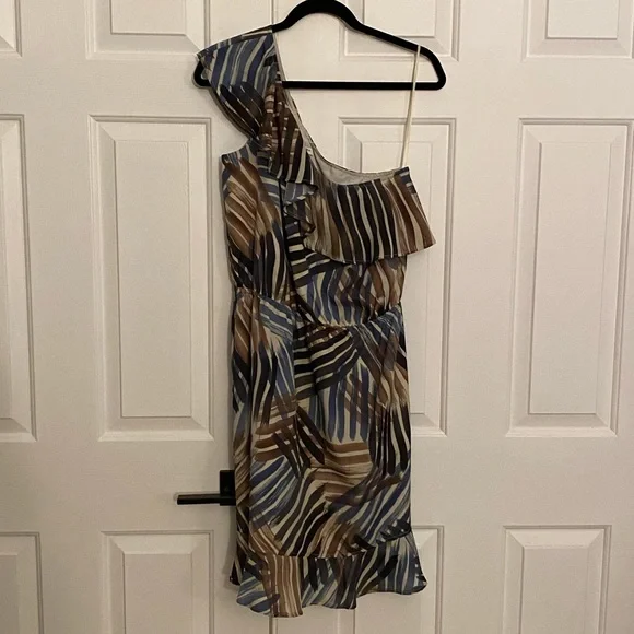 Banana Republic One Shoulder Ruffle Dress gorgeous print pattern size 10 - Picture 2 of 4